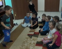 Играть с друзьями веселей!